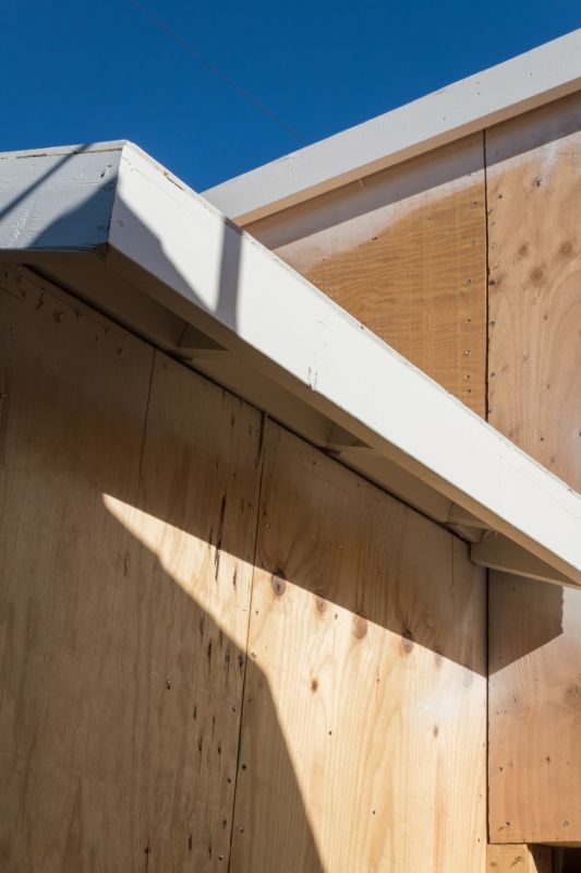 Who Does Soffit Or Fascia Repairs